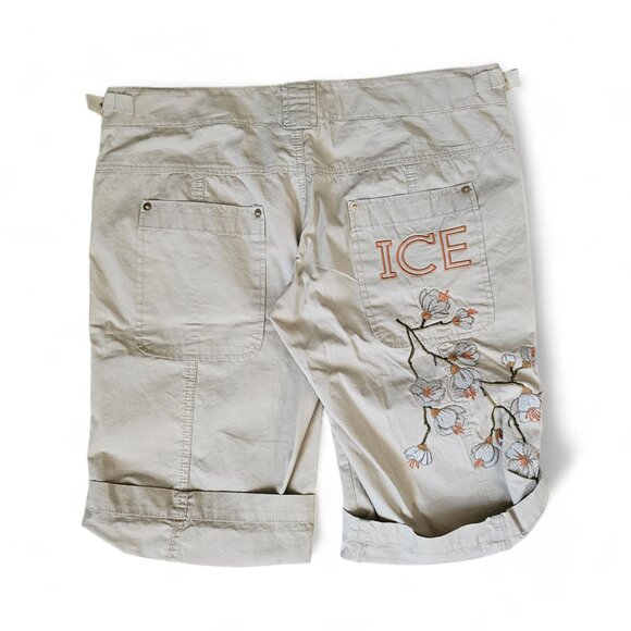 Ice Iceberg Flower Embroidered Cotton Shorts - Picture 2 of 8